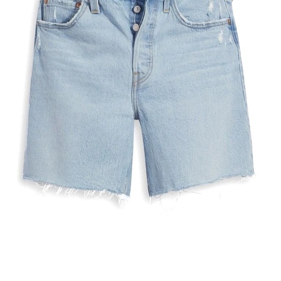 Levi’s Mid Thigh Premium Shorts - Picture 2 of 7